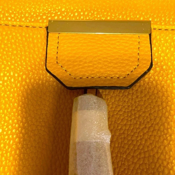 Deluxity Los Angeles Yellow Vegan Peta approved Women Crossbody Messenger - Picture 9 of 17